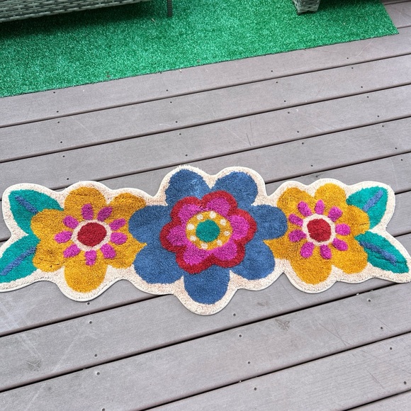NATURAL LIFE Other - Anthropologie ? Tufted Bouquet Bath Mat Multi Floral Rug Natural life